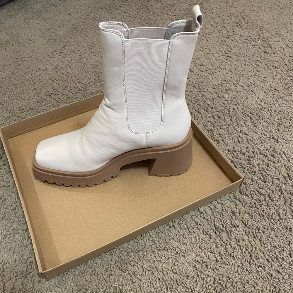 BRAND NEW STEVE MADDEN BOOTS. NEVER BEEN WORN,WERE TOO BIG. Super cute booties.